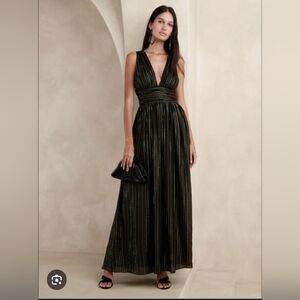 NWT Banana Republic Ella Maxi Dress Size 6 In Black and Gold